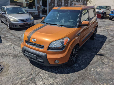 2010 Kia Soul for sale at BADGER LEASE & AUTO SALES INC in West Allis WI
