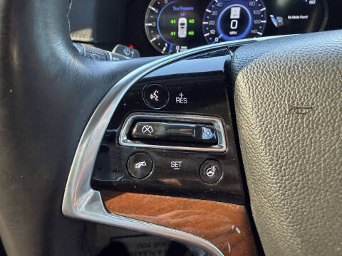 2017 Cadillac Escalade Standard