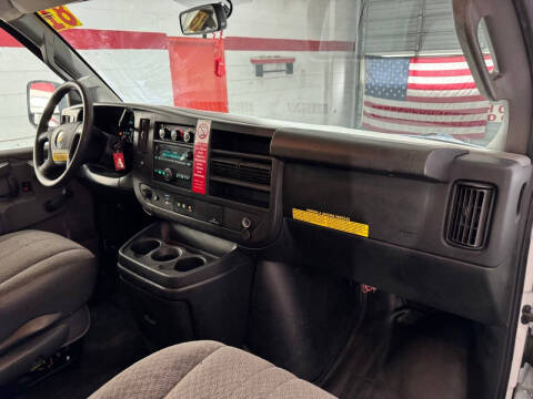 2018 Chevrolet Express 2500