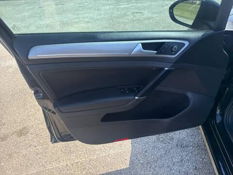 2015 Volkswagen Golf TSI S