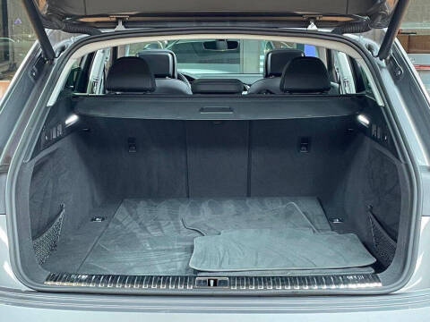 2021 Audi e-tron quattro Premium Plus