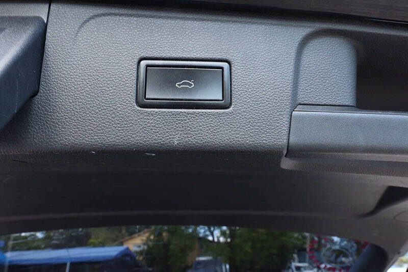 2018 Volkswagen Atlas V6 SEL