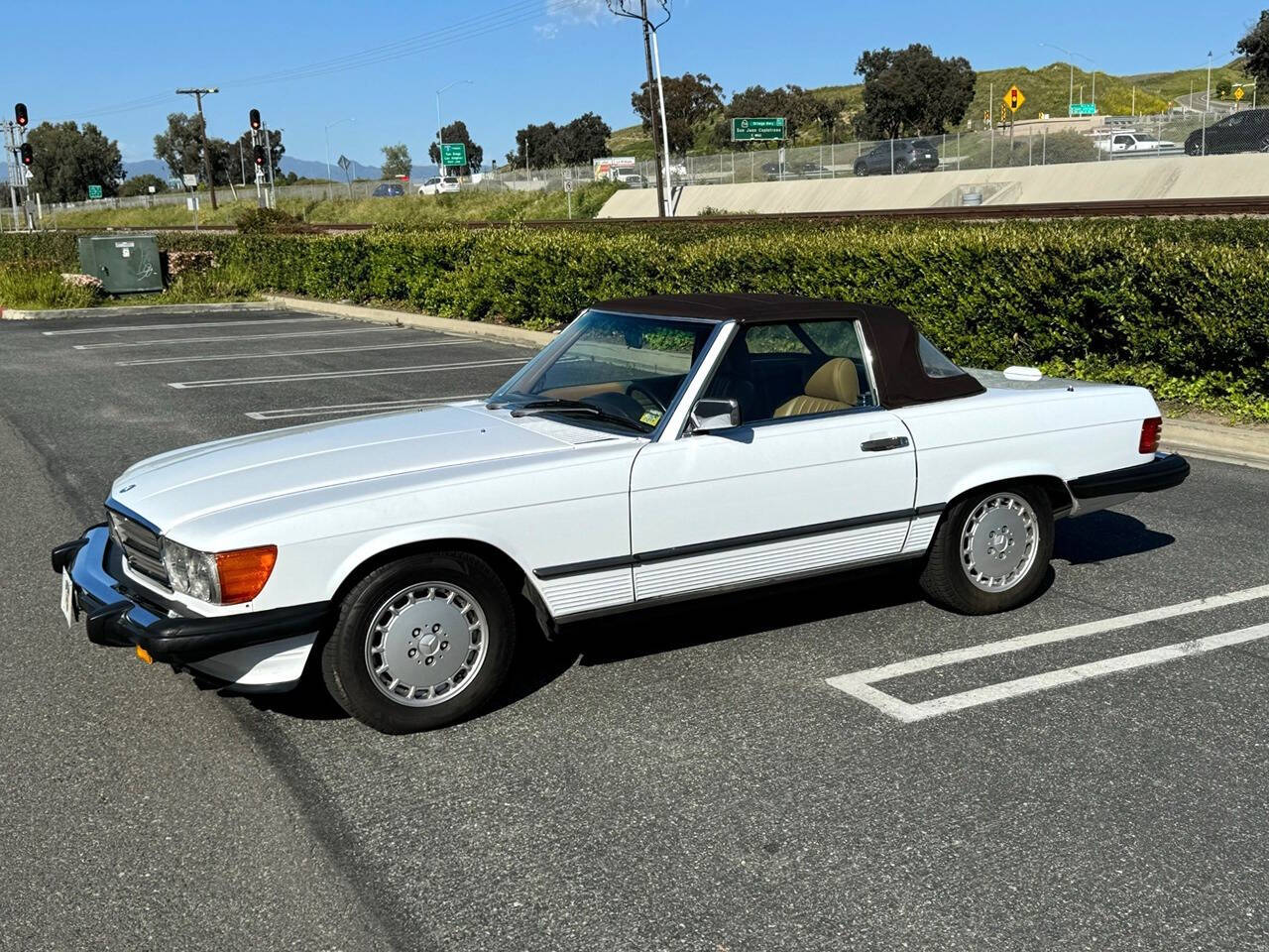 1989 Mercedes-Benz 560-Class for sale at DE AUTOS INC in San Juan Capistrano, CA