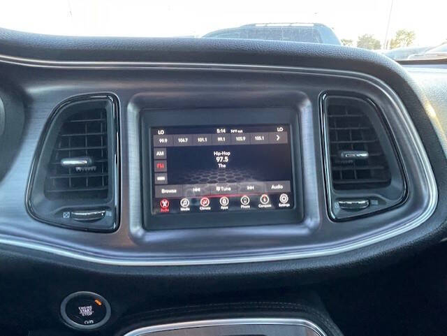 2018 Dodge Challenger SXT
