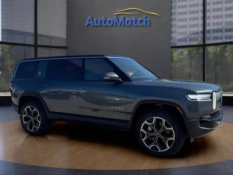 2025 Rivian R1S