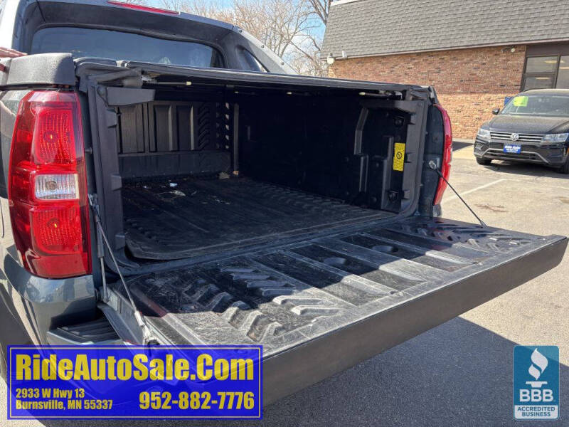 2011 Chevrolet Avalanche LS