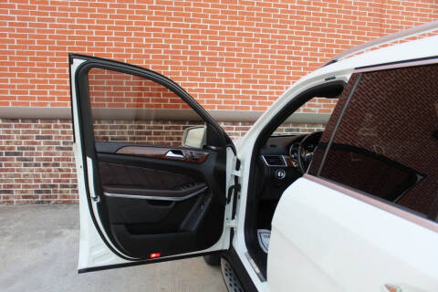 2014 Mercedes-Benz GL-Class GL 550 4MATIC