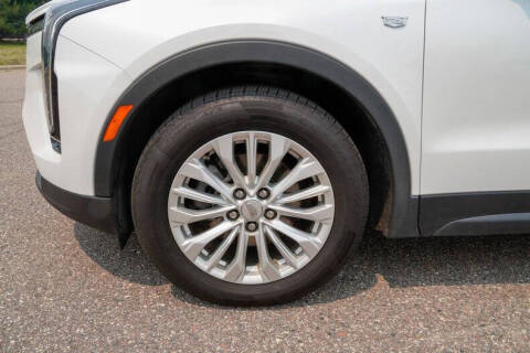 2024 Cadillac XT4 Luxury