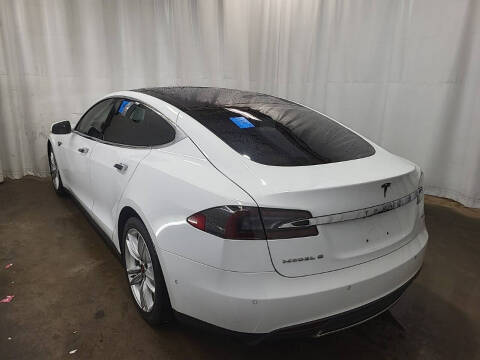 2016 Tesla Model S 85D