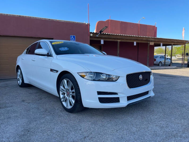 2019 Jaguar XE Base photo 26