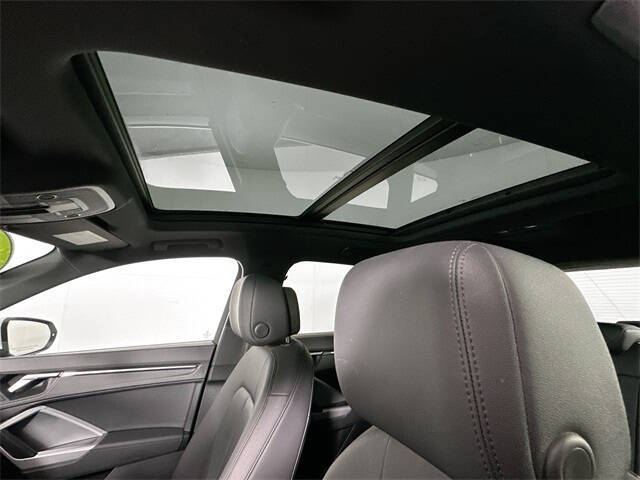 2024 Audi Q3 quattro S line Premium 45 TFSI