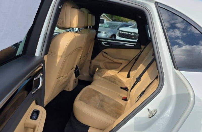2018 Porsche Macan