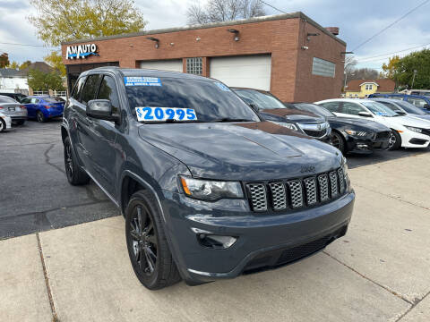 2018 Jeep Grand Cherokee for sale at AM AUTO SALES LLC in Milwaukee WI