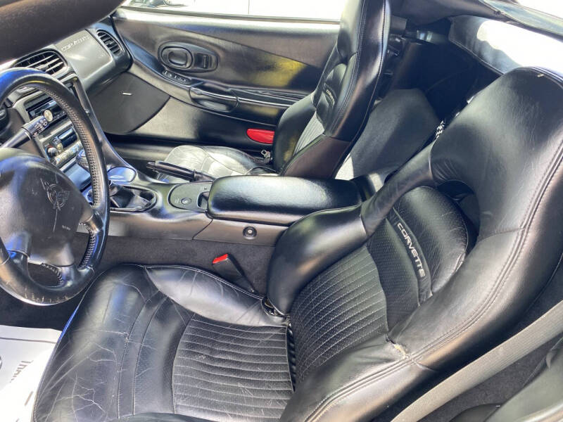 2004 Chevrolet Corvette