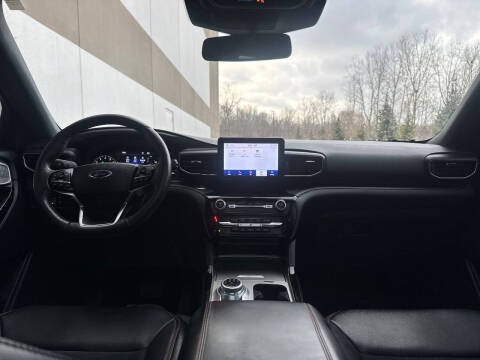 2022 Ford Explorer ST-Line