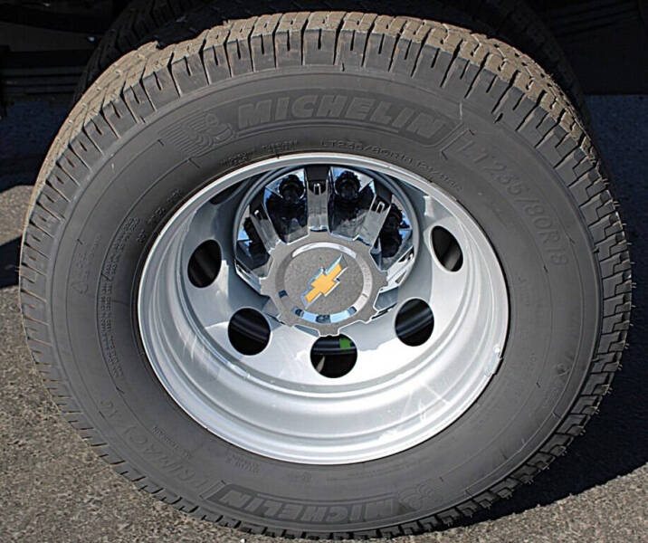 2025 Chevrolet Silverado 3500HD CC
