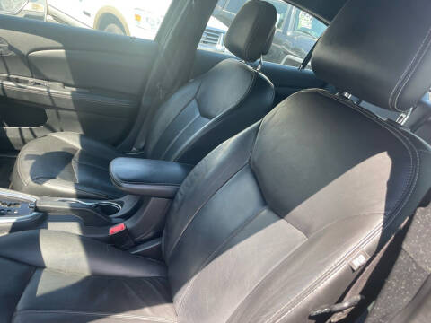 2012 Chrysler 200 Limited