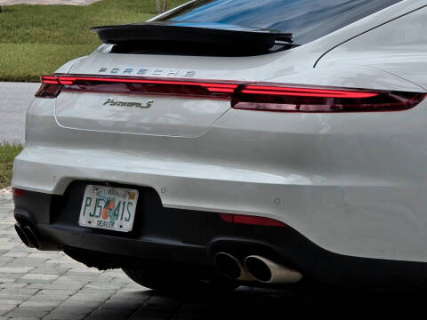 2015 Porsche Panamera S E-Hybrid