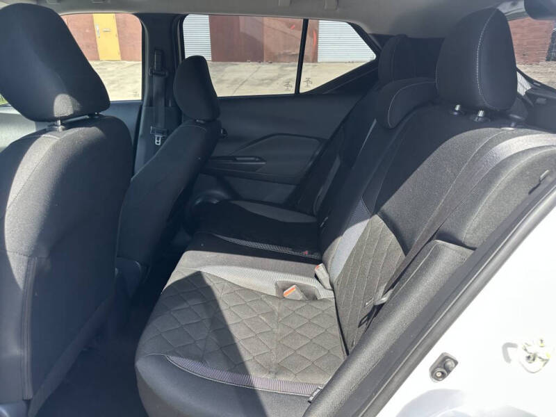 2020 Nissan Kicks S