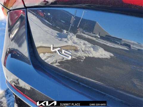 2025 Kia K5 EX