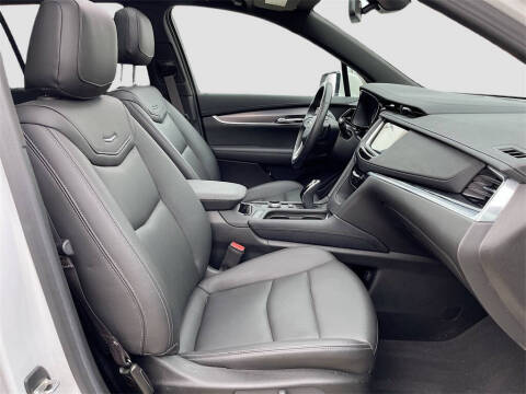 2024 Cadillac XT6 Luxury