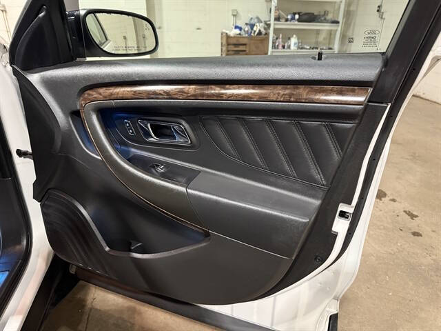 2019 Ford Taurus Limited