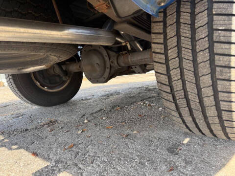 2008 Mitsubishi Raider LS