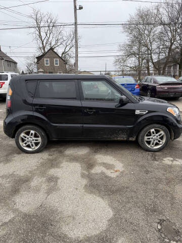 2011 Kia Soul +