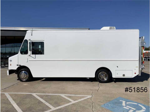 2016 Freightliner MT45 Chassis