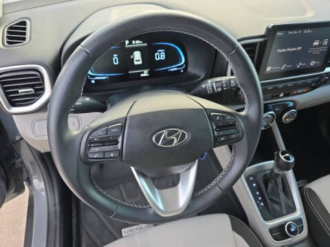 2023 Hyundai Venue SEL