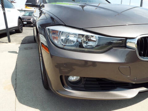 2012 BMW 3 Series 328i