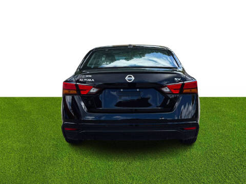 2022 Nissan Altima 2.5 SV