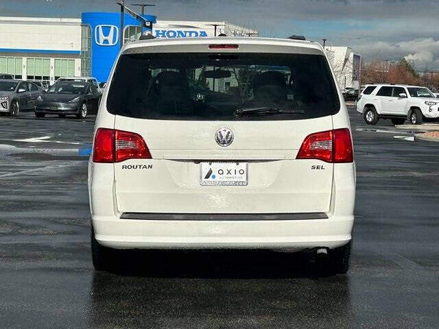 2012 Volkswagen Routan