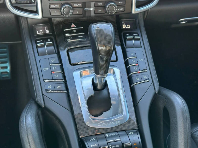 2011 Porsche Cayenne S