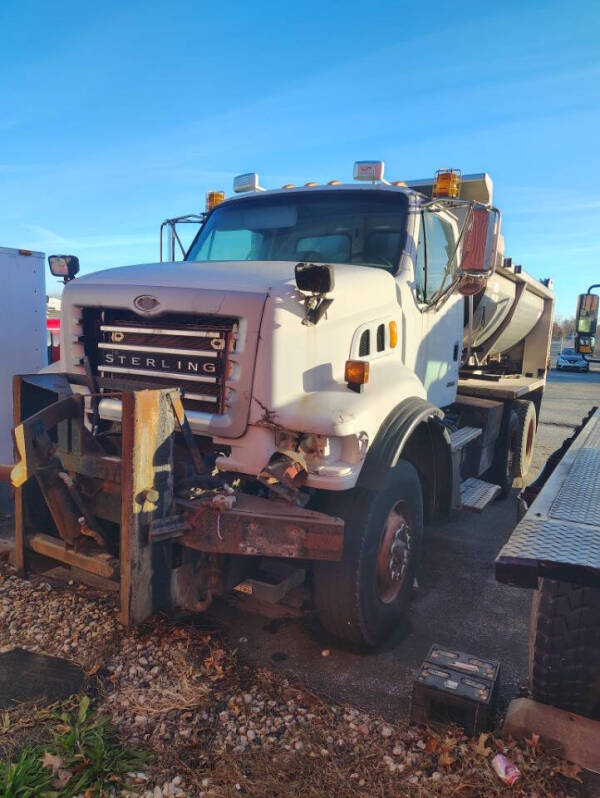 2005 Sterling LT's photo