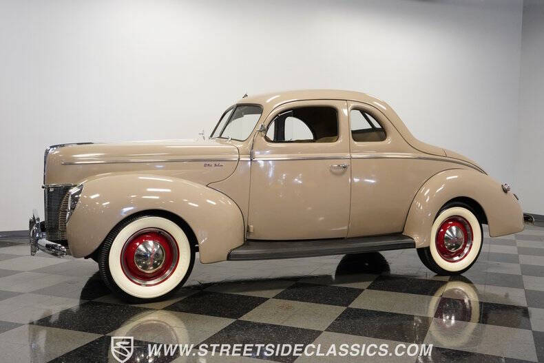 1940 Ford Deluxe