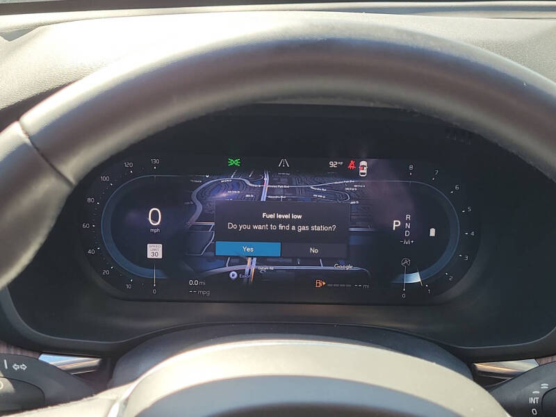 2024 Volvo XC60 B5 Plus Dark Theme