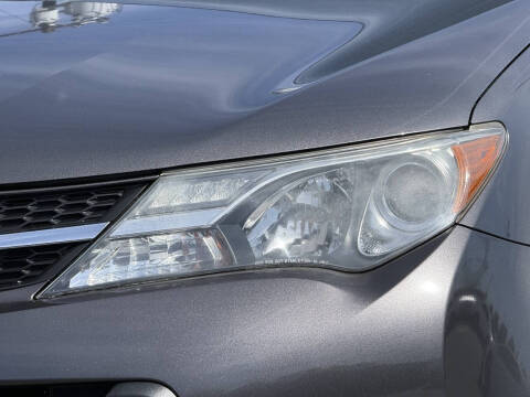2013 Toyota RAV4 XLE