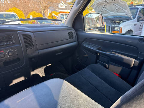 2004 Dodge Ram 1500 SLT