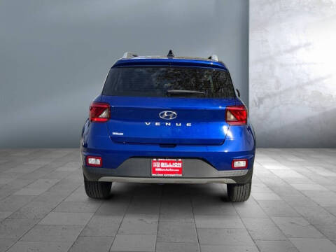 2022 Hyundai Venue SEL