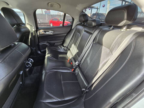 2017 Alfa Romeo Giulia Ti