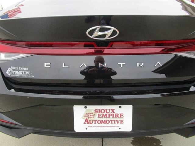 2023 Hyundai Elantra