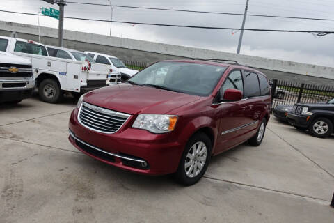 2014 Chrysler Town and Country for sale at Universal Credit in Houston TX