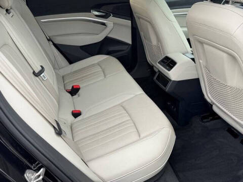 2024 Audi Q8 e-tron quattro Premium Plus