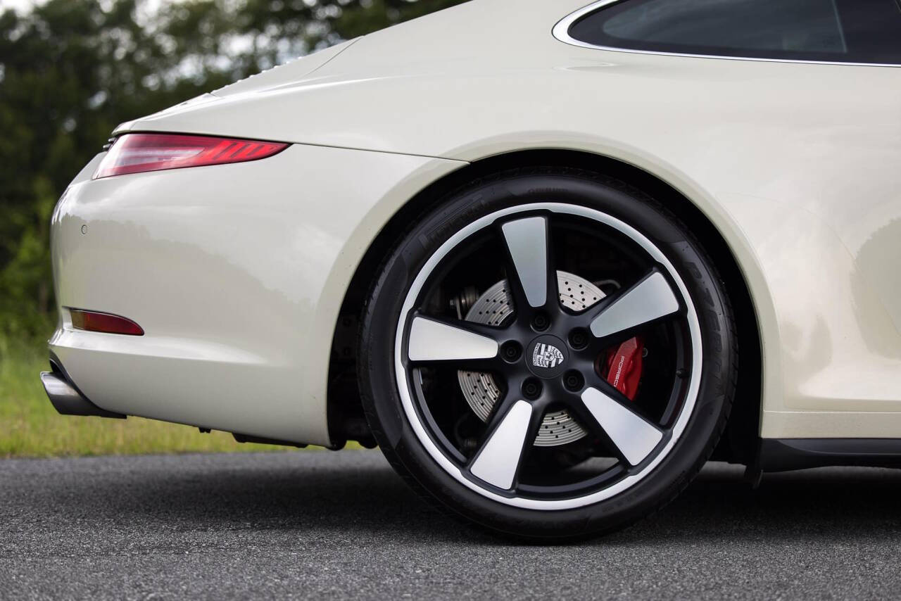2014 Porsche 911 4