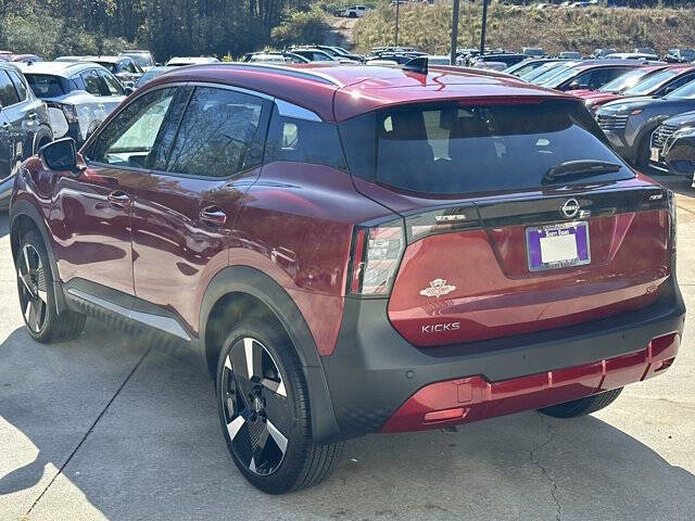 2026 Nissan Kicks SR