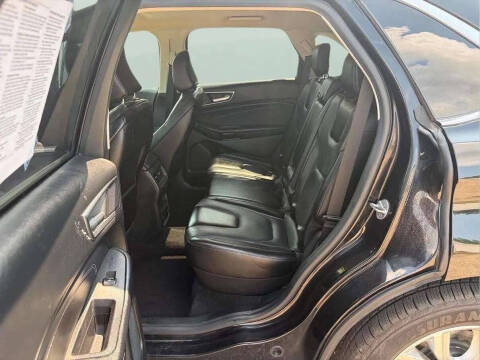 2022 Ford Edge Titanium