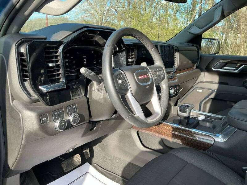 2024 GMC Sierra 1500