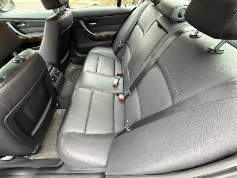 2011 BMW 3 Series 328i