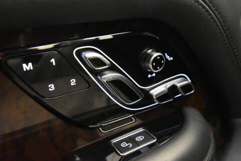 2021 Land Rover Range Rover P525 HSE Westminster Edition